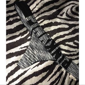 ✨😱NWT PINK! Victoria’s Secret thong